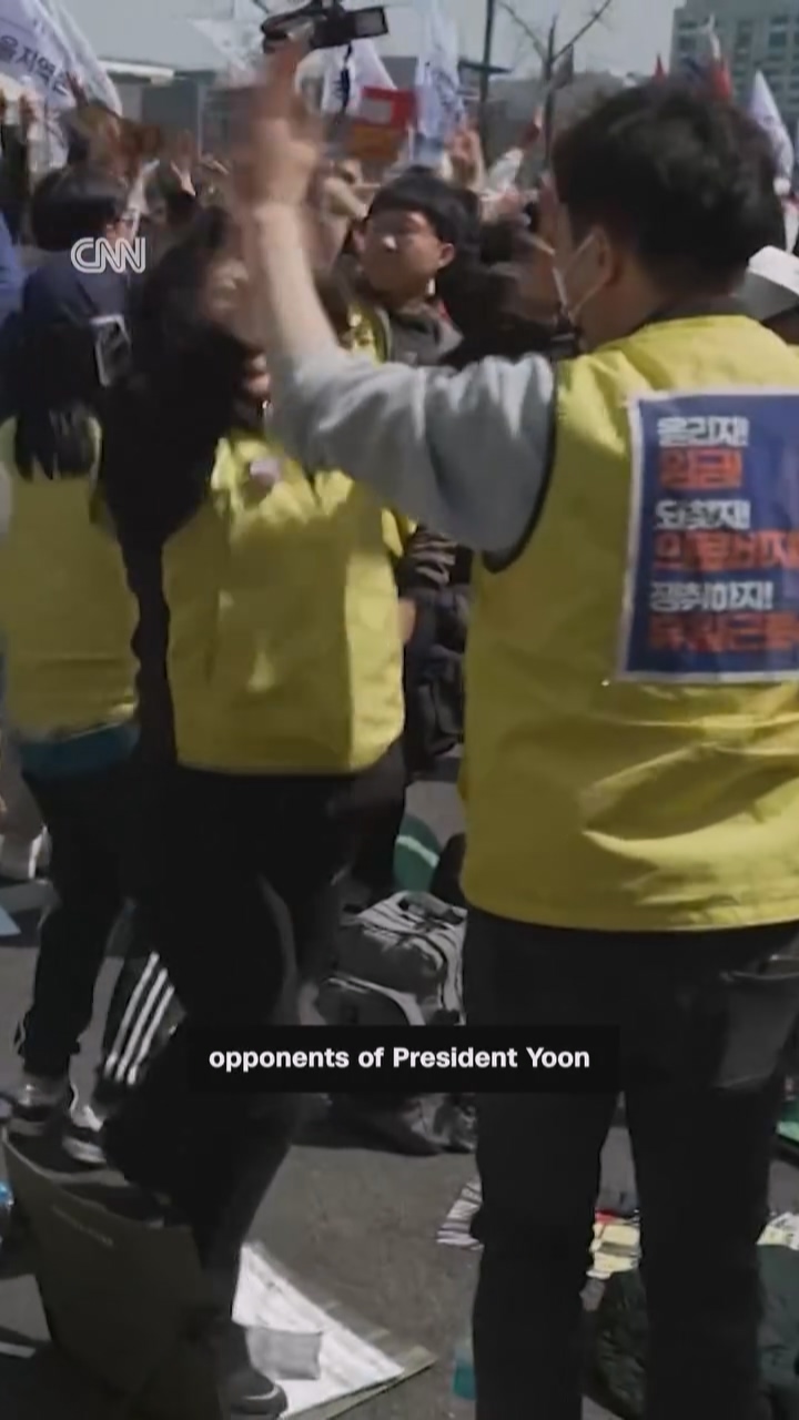 CNN과 BBC 비교하니 BBC 이 개........4