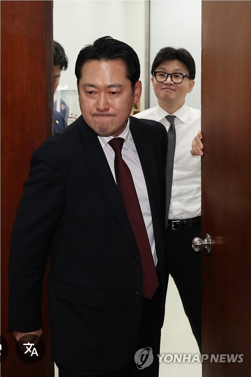 장동혁이 머리를 다쳤나봐요;;2