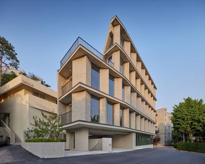 블랙핑크 제니 1인 기획사 사옥수준1