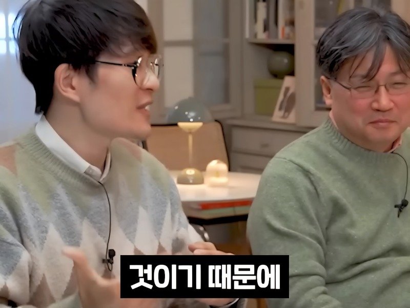 의외로 지구평평설과 다를 바 없다는 가설.jpg28