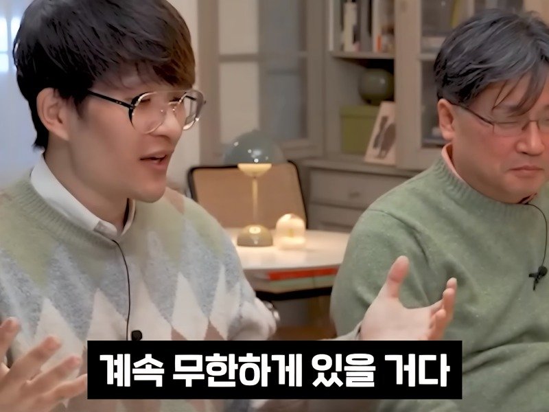 의외로 지구평평설과 다를 바 없다는 가설.jpg29