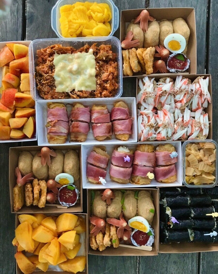 도시락이 궁금한 참새.2