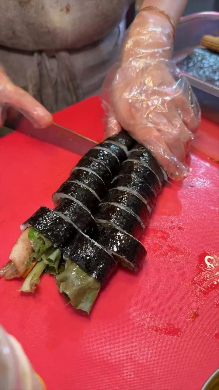 부산 어느 정육식당에서 판매한다는 삼겹살 김밥15