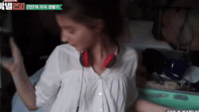 안젤리나 다닐로바.gif1