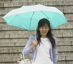 손예진 눈웃음 모음.gif8