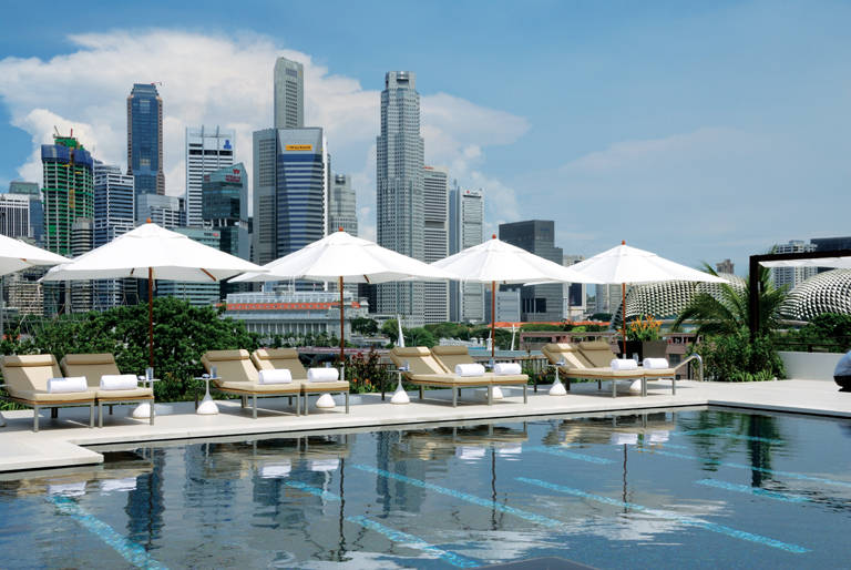 싱가포르 최고의 호텔 수영장은 MBS가 아니라.jpg2