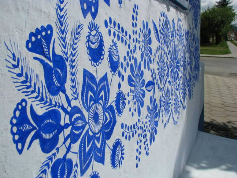 마을을 미술관으로 바꾼 체코 할머니.jpg8