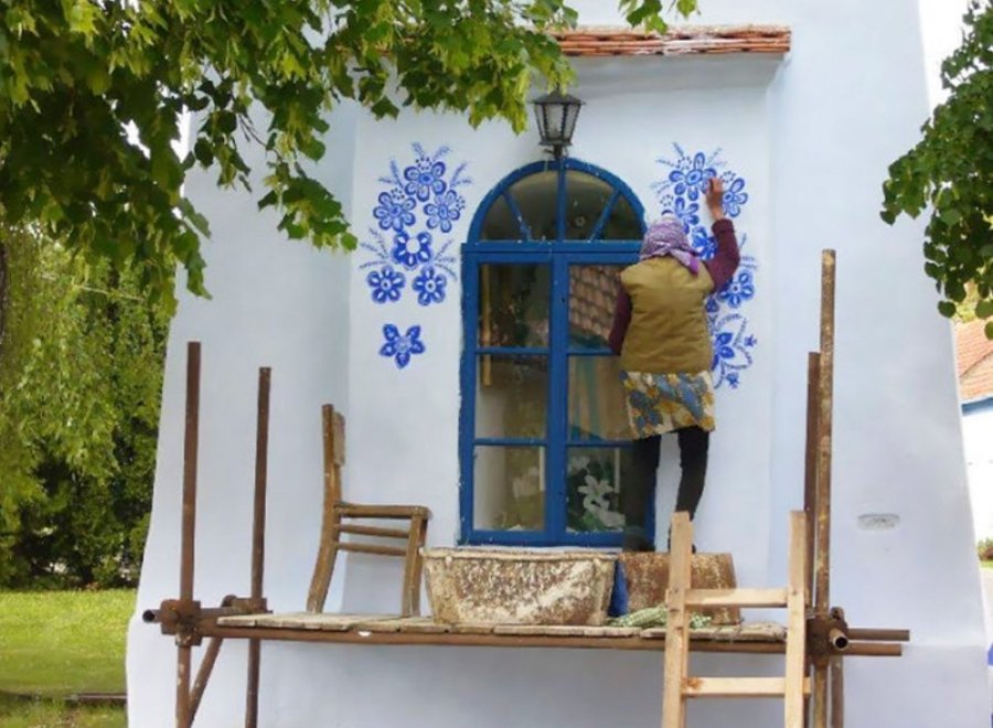 마을을 미술관으로 바꾼 체코 할머니.jpg9