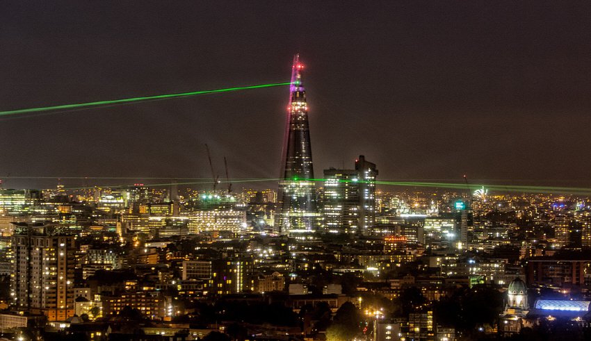 영국의 사우론타워.jpg6