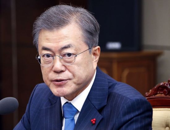 문 대통령 초과 세수로 국채 4조원 조기 상환..역대 최대 수준1