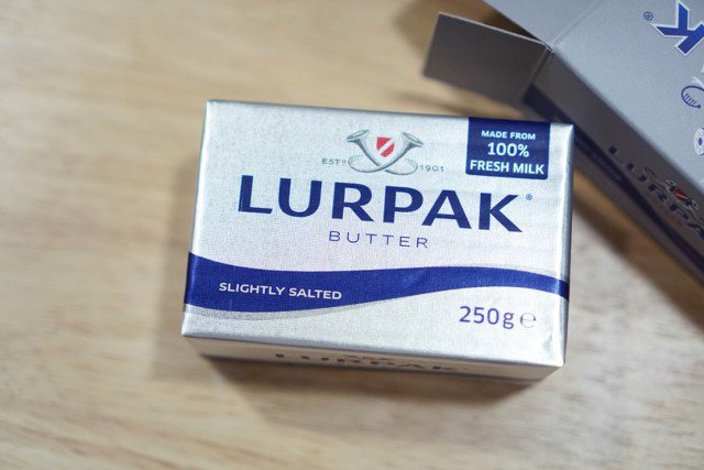 맨빵에 발라만 먹어도 맛있다는 진짜 수입버터들.jpg1