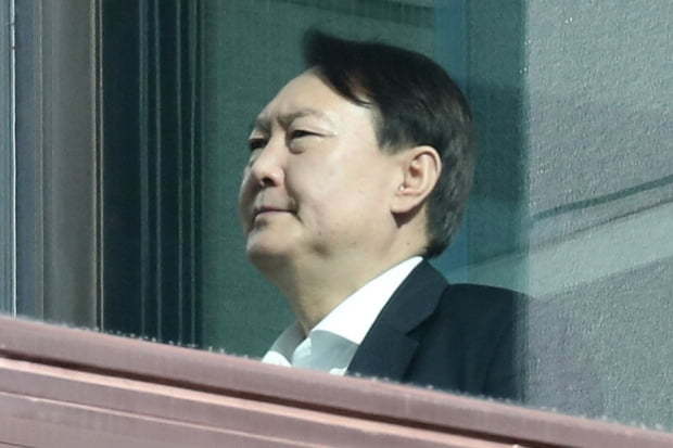 윤석열의 충정 / 비밀의 숲2