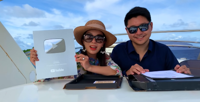 테슬라 창업 초창기에 주식1% 샀던 한국인 부부.jpg10