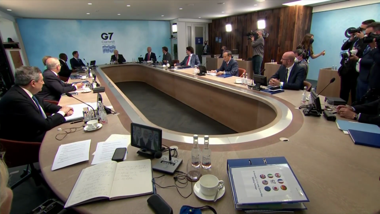 문프의 여유.KOR10